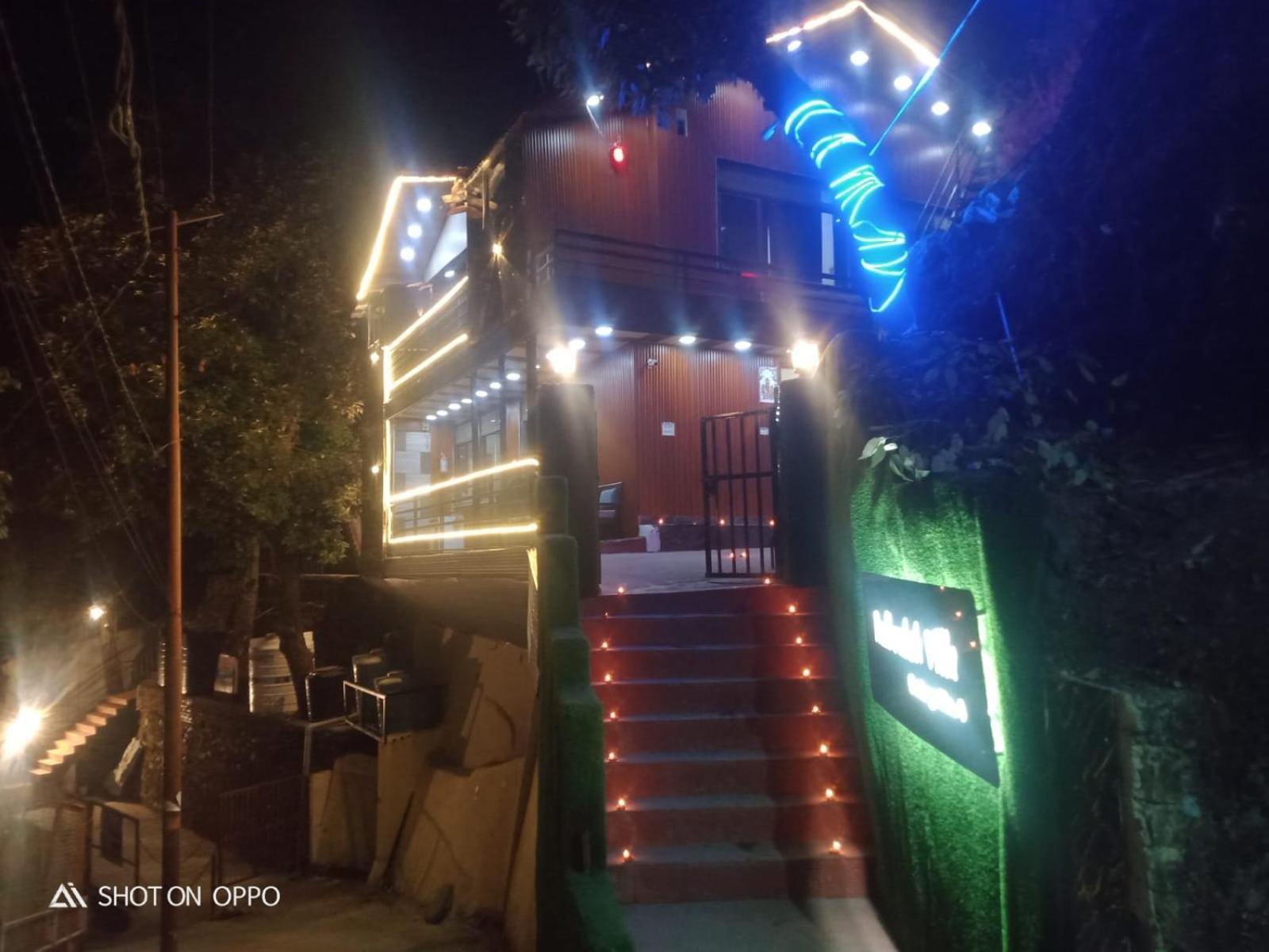 מוסורי Rudhraksh Villa 4Br- Perfect Vacay Villa מראה חיצוני תמונה
