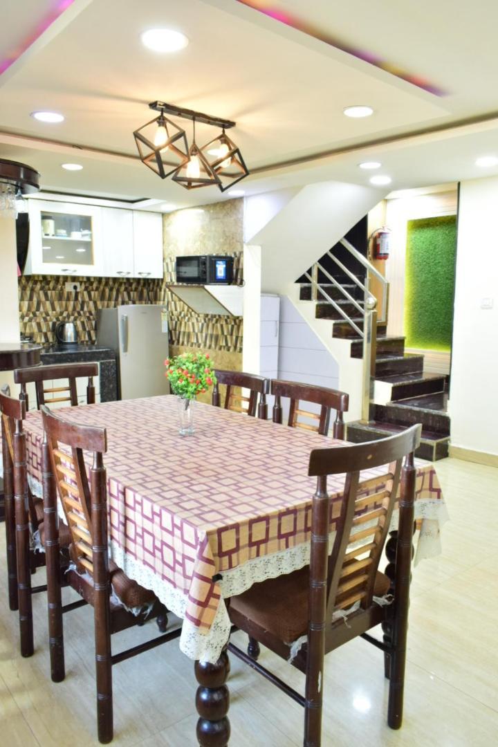 מוסורי Rudhraksh Villa 4Br- Perfect Vacay Villa מראה חיצוני תמונה