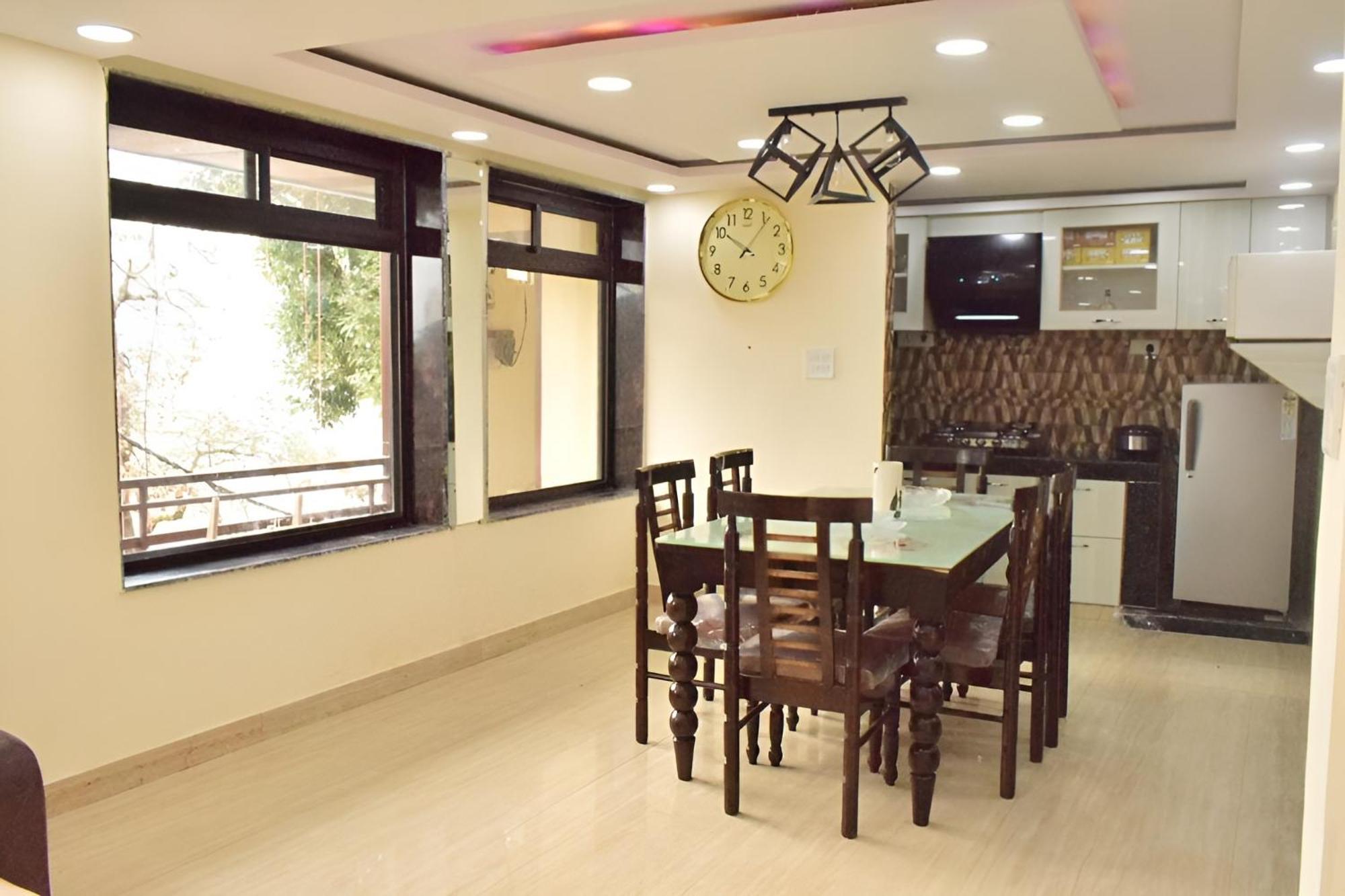 מוסורי Rudhraksh Villa 4Br- Perfect Vacay Villa מראה חיצוני תמונה